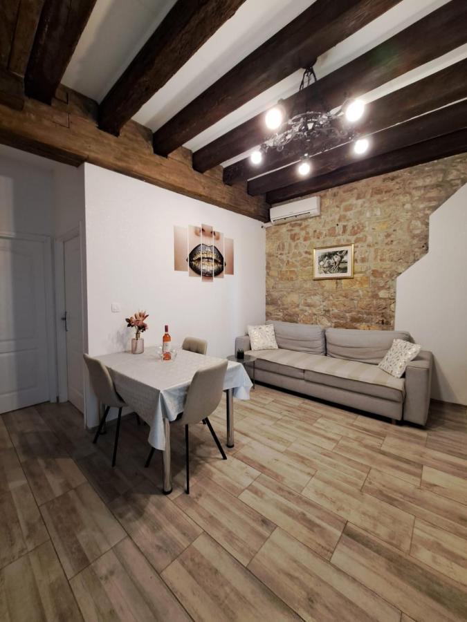 Apartman Zrinka Йесенице Екстериор снимка